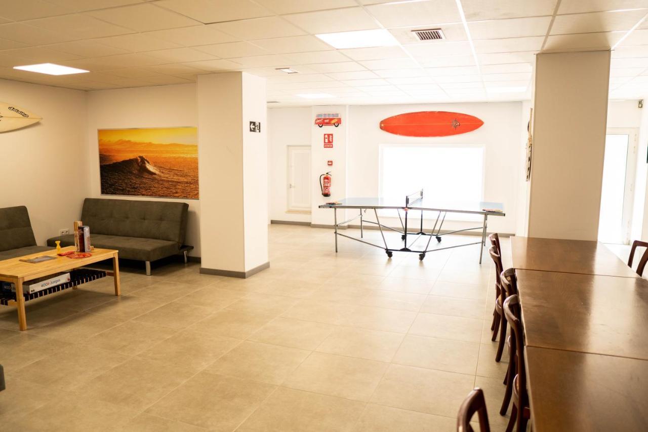 Hostel Playa De Meron Сан-Висенте-де-ла-Баркера Экстерьер фото