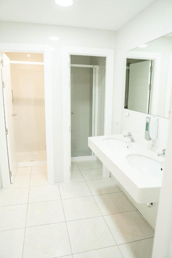 Hostel Playa De Meron Сан-Висенте-де-ла-Баркера Экстерьер фото
