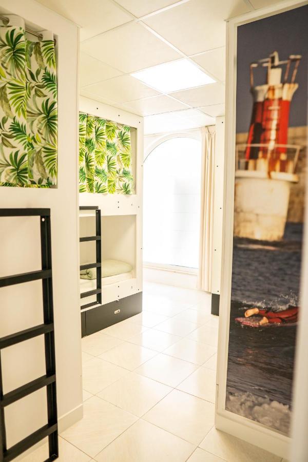 Hostel Playa De Meron Сан-Висенте-де-ла-Баркера Экстерьер фото